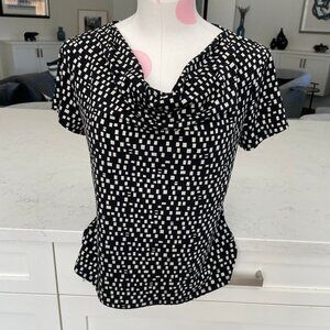 Precis Easycare Cowl Neck SS Geometric Print Polyester Top Black + White Sz S